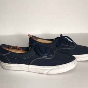 Navy blue men’s convers size 10